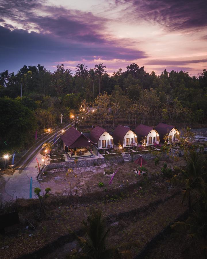 Sebrang Hills Bungalow Toyapakeh Exterior foto