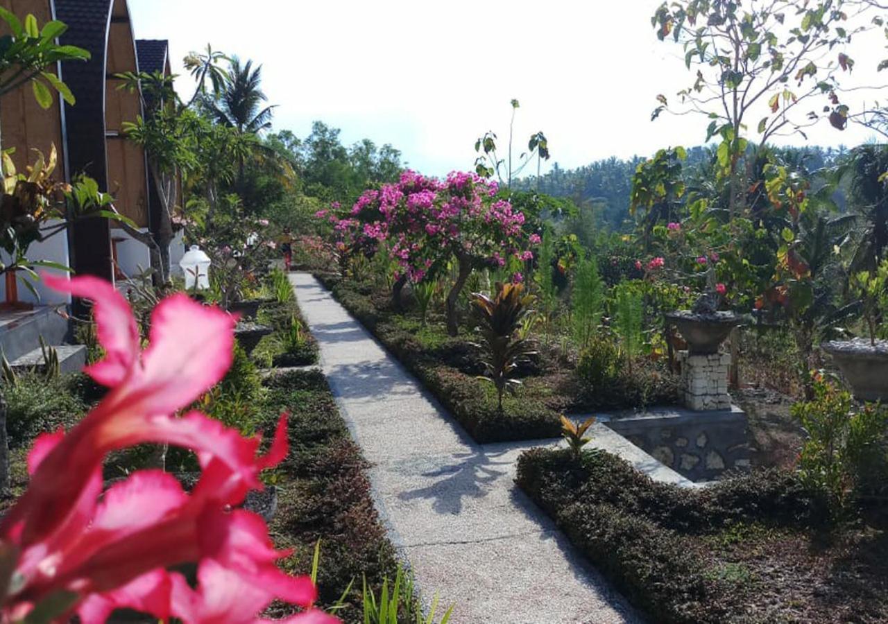 Sebrang Hills Bungalow Toyapakeh Exterior foto